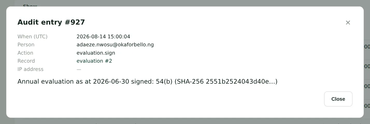 SQMTrove screenshot: The signing of the 2026 evaluation. Numbered orange markers point to the items described in the steps.